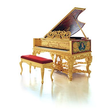 Upright grand pianos