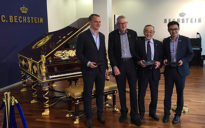 Preis für Verdienste: Silberne Stimmgabel überreicht