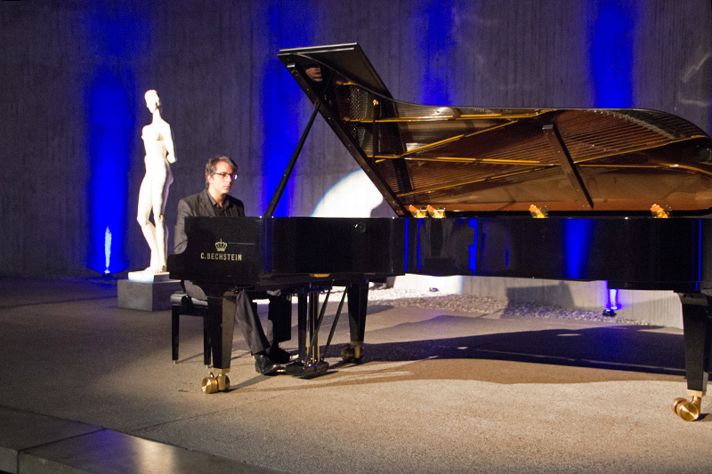 Saleem Ashkar in Duisburg and Prague