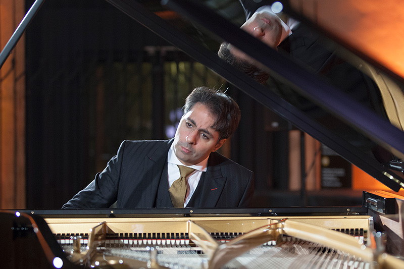 Saleem Ashkar begeistert erneut mit Beethoven auf C. Bechstein in Prag