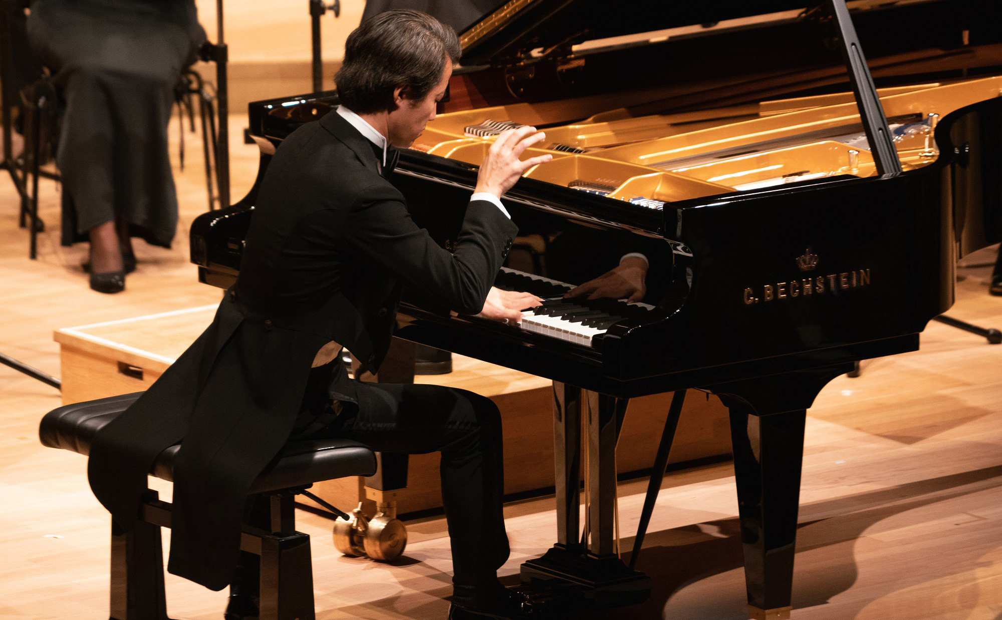 Everything in Flow: Concert with Haiou Zhang at Elbphilharmonie Hamburg 