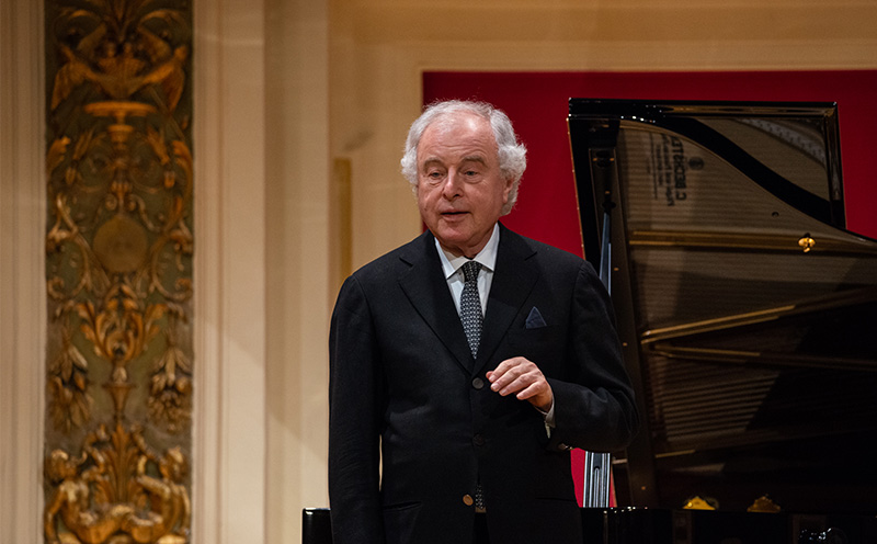 Sir András builds bridges at Ehrbar Hall Vienna