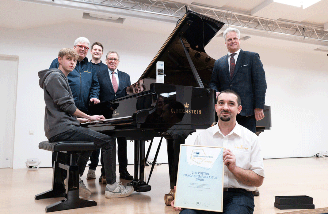 Award from the Chamber of Commerce and Industry as a Top Training Company