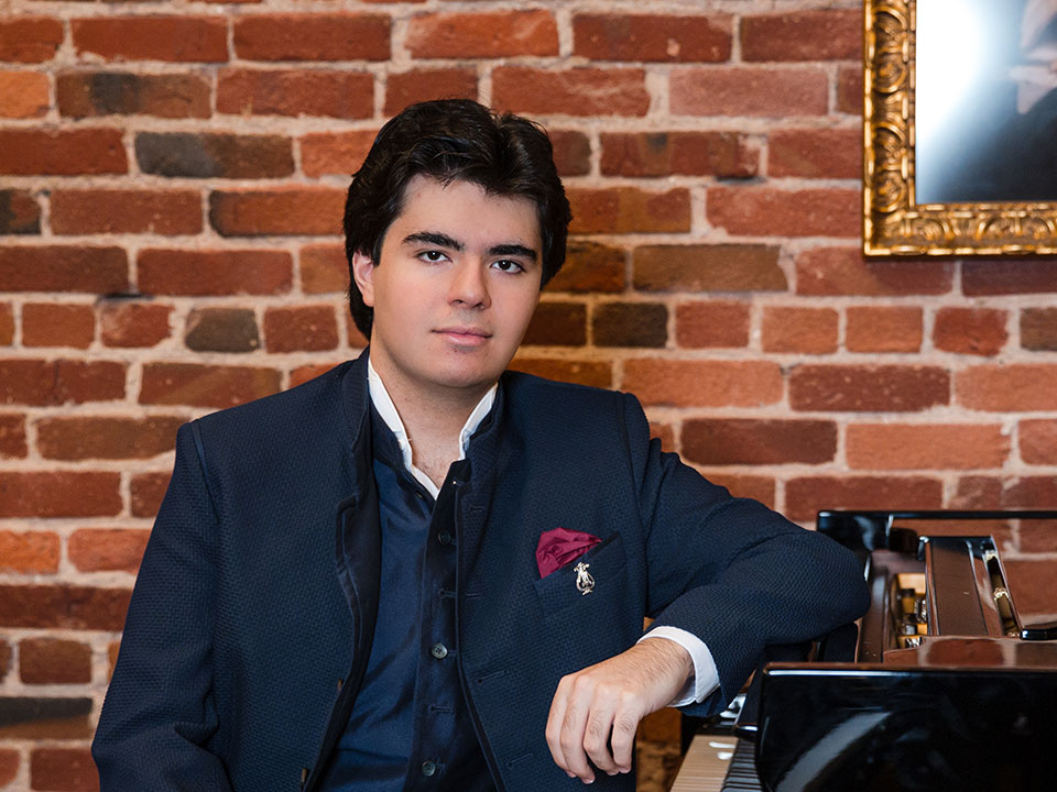 Connor Roham - Klarheit, Virtuosität, Romantik