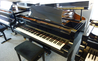 S6 (212 cm) schwarz poliert - Yamaha