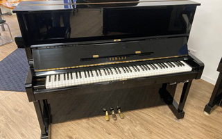 U1 (121 cm) Silent schwarz poliert - Yamaha