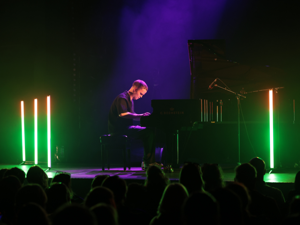 Levi Schechtmann: CLASSICAL X HIP HOP FUSION