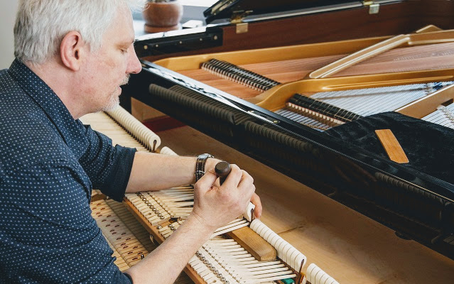 Piano-Reparaturen