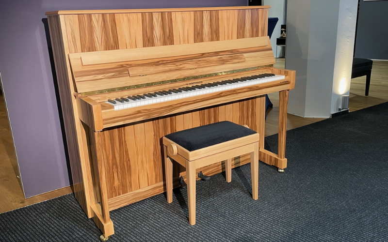Tradition T 122 Nussbaum hell - W.Hoffmann