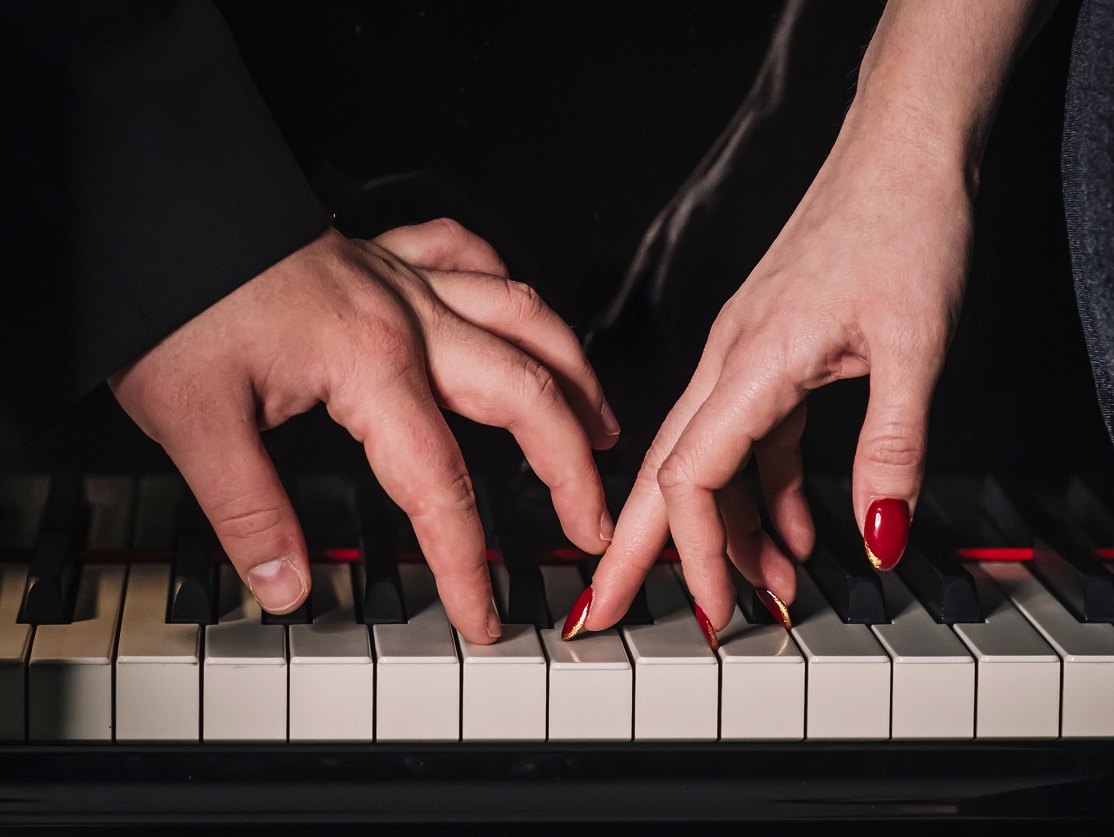 Musiksalon - Klavierstücke und Lieder von Clara Schumann und Fanny Hensel