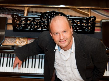 ENDLICH KLAVIER SPIELEN - der beliebte und bewährte Wochenend-Intensivkurs für erwachsene Einsteiger vom 06.-07. Dezember 2025.