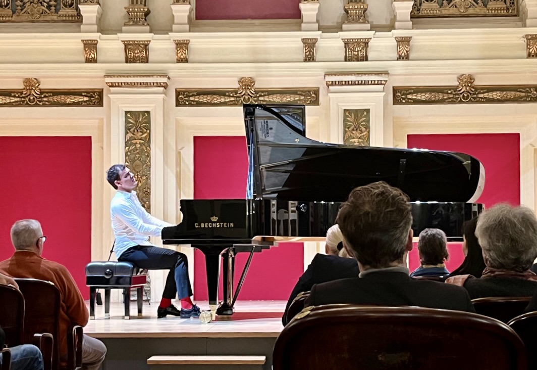 Aaron Pilsan sparkles at the opening of the new C. Bechstein piano recital series at Ehabar Hall Vienna