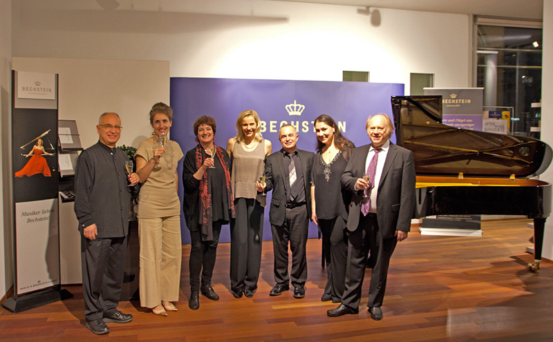 Star-studded benefit concert in Cologne’s C. Bechstein Center